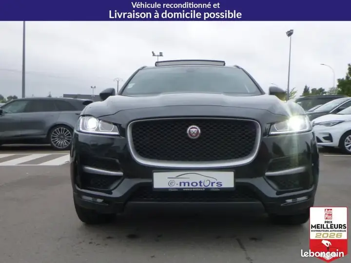 Jaguar F-Pace 2018 photo 2