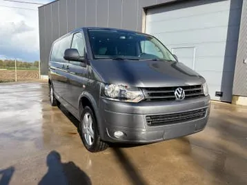 Volkswagen Caravelle 2012 photo 2