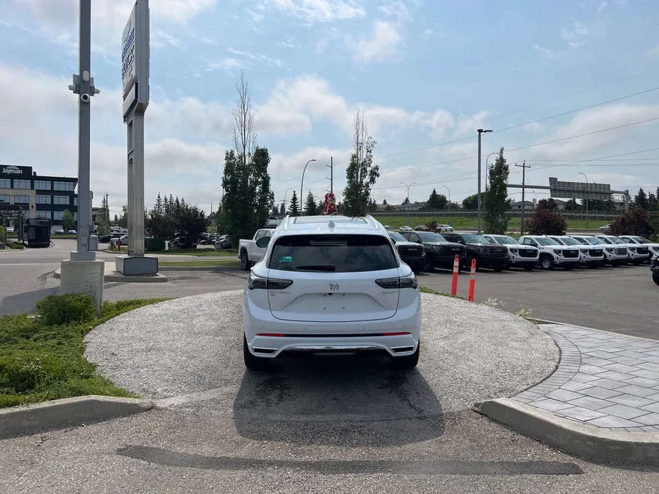 Buick Envision 2026 photo 5