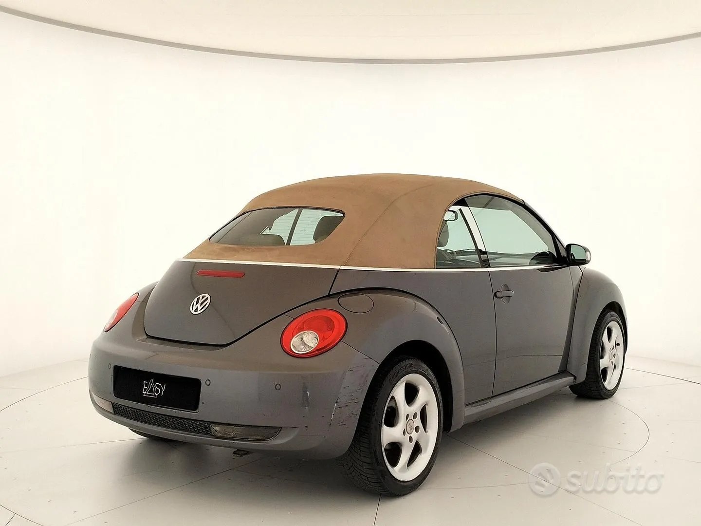 Volkswagen New Beetle 2007 photo 4