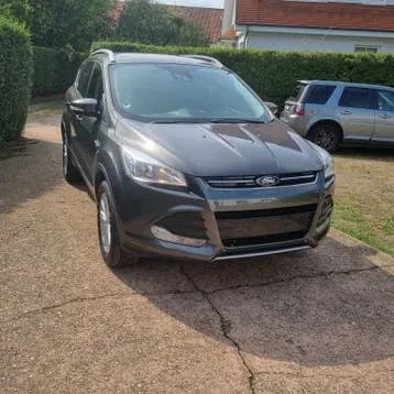 Ford Kuga 2015 photo 2