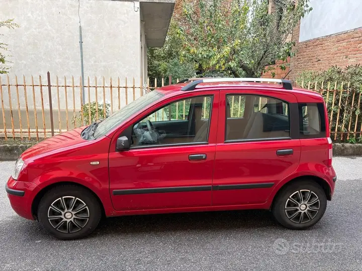 Fiat Panda 2011 photo 2