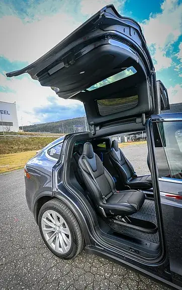 Tesla Model X 2018 photo 4