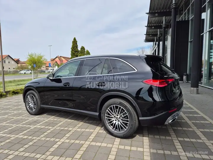 Mercedes-Benz Glc 220 2025 photo 3