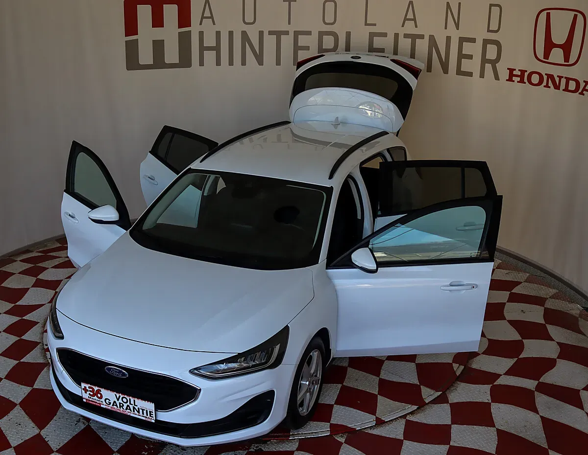 Ford Focus 2022 photo 3
