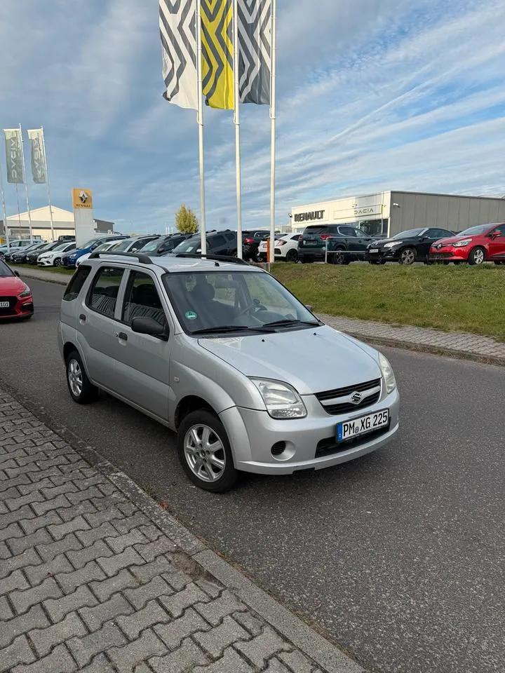 Suzuki Ignis