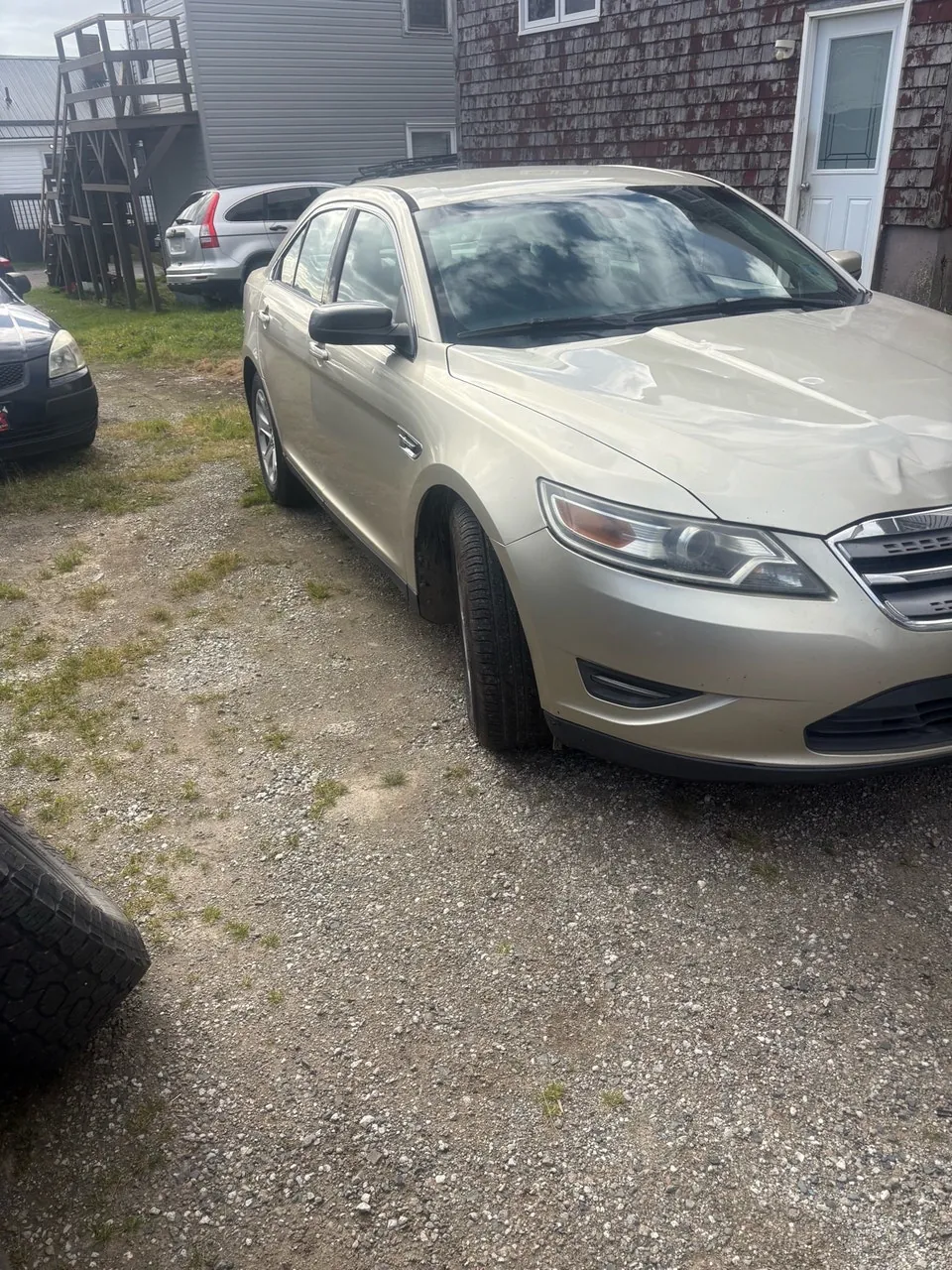 Ford Taurus
