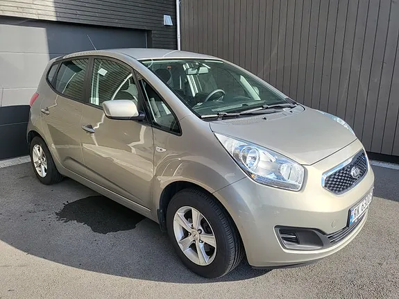 Kia Venga 2013 photo 2