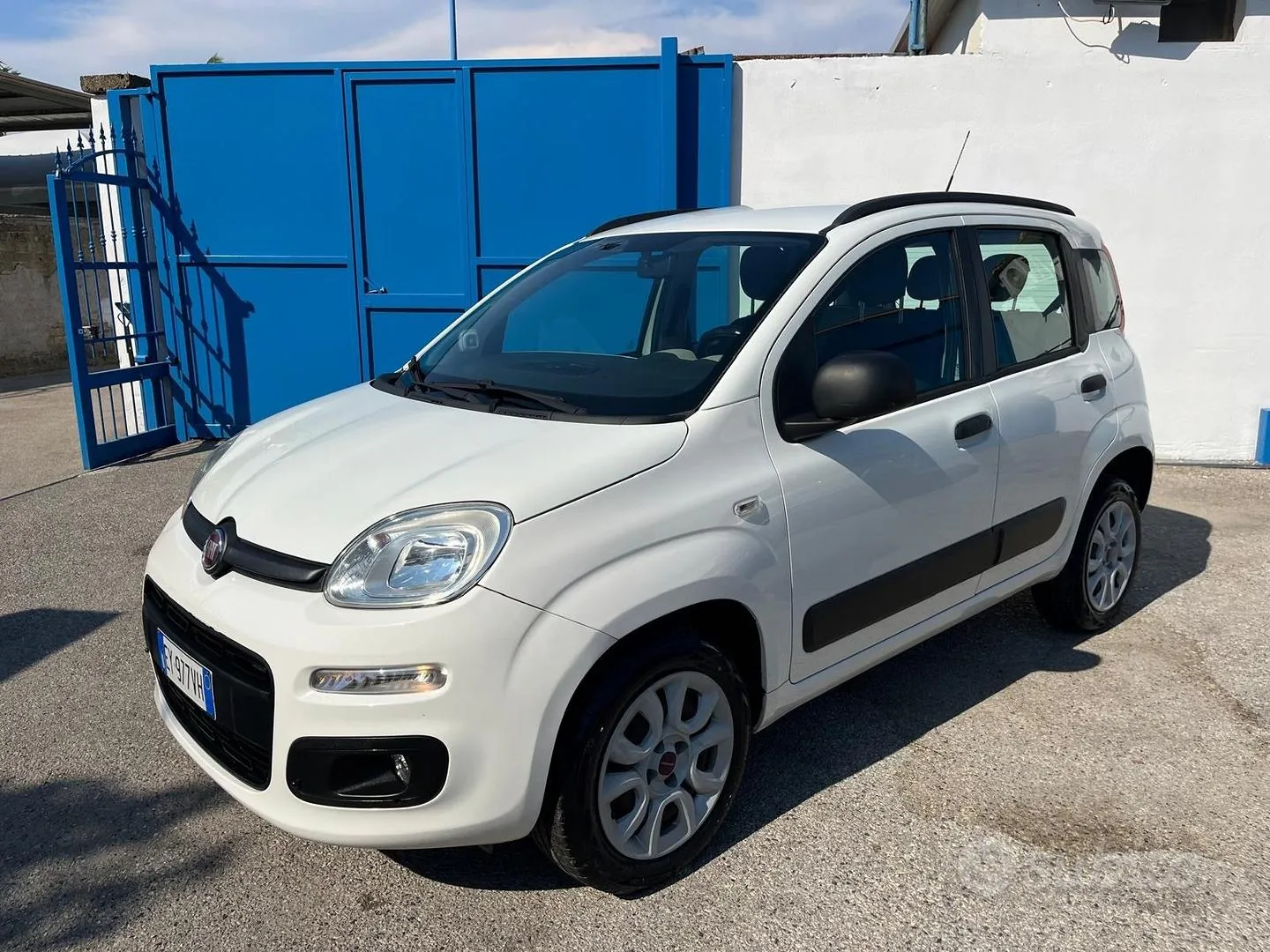 Ford Panda 2013 photo 4