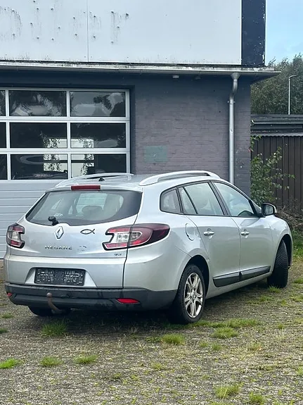 Renault Megane Iii 2010 photo 2