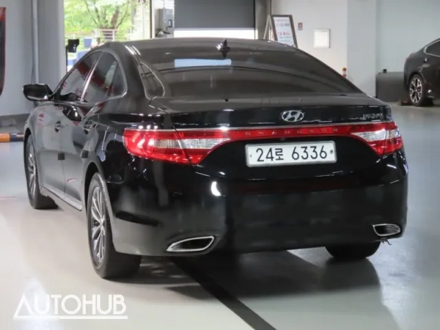 Hyundai Grandeur 2011 photo 4