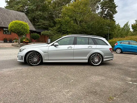 Mercedes-Benz C 63 Amg 2011 photo 2