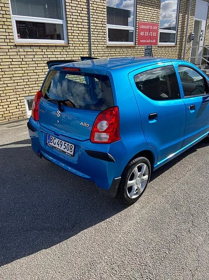 Suzuki Alto 2010 photo 2