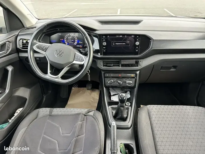 Volkswagen T-Cross 2023 photo 3