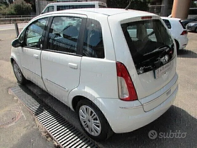 Lancia Musa 2010 photo 4