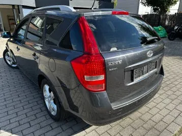 Kia Ceed 2012 photo 3