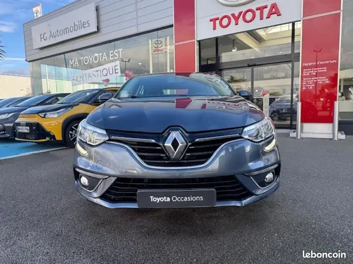 Renault Megane 2016 photo 2