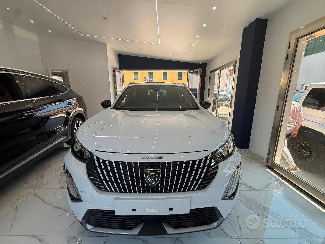 Peugeot 2008 2025 photo 2
