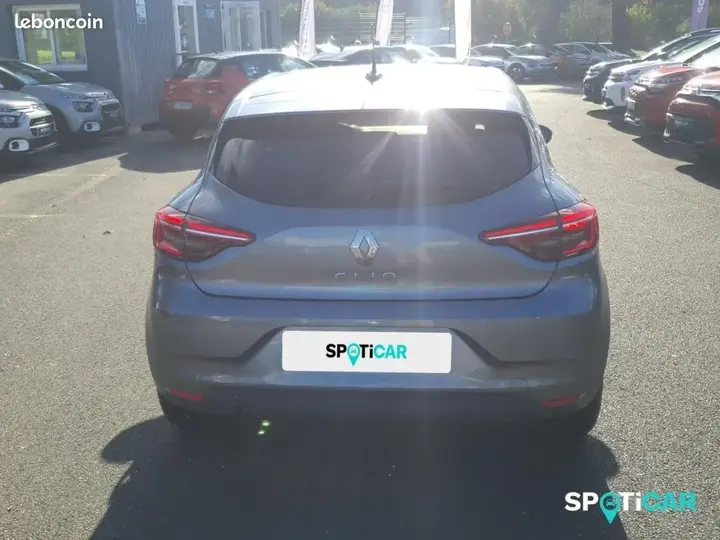 Renault Clio 2023 photo 5