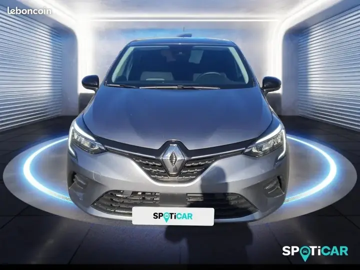Renault Clio 2023 photo 2
