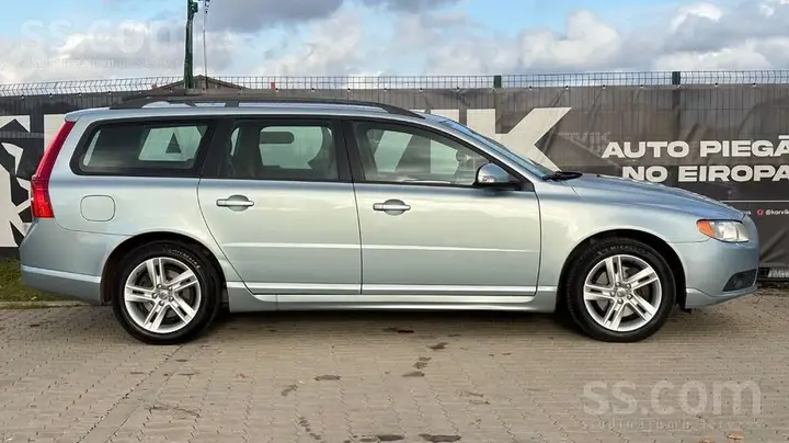 Volvo V70 2007 photo 3