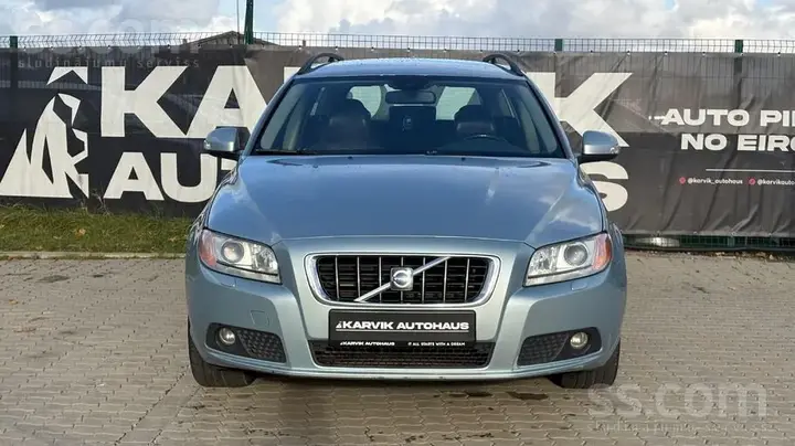 Volvo V70