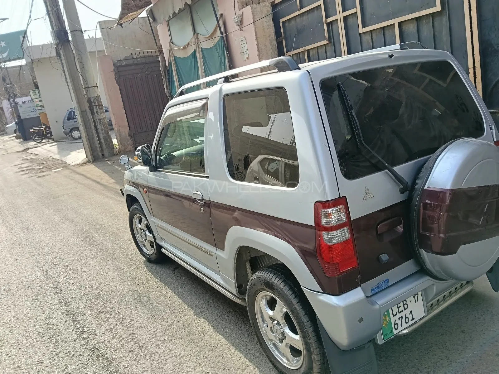 Mitsubishi Pajero Mini