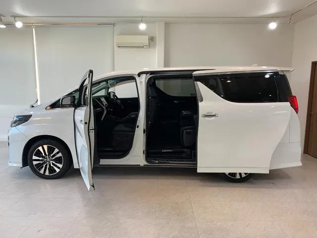 Toyota Alphard 2021 photo 4