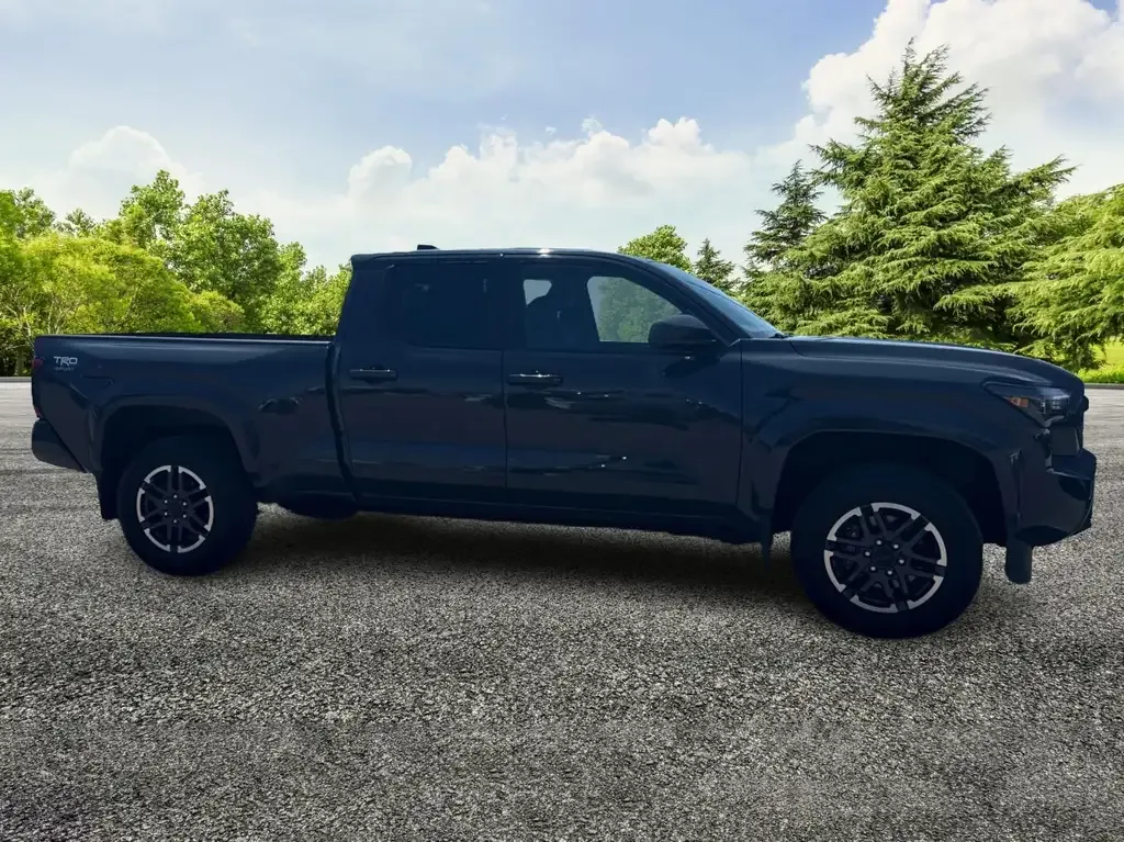 Toyota Tacoma 2025 photo 4