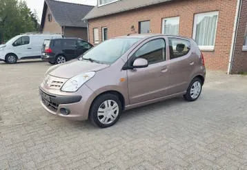 Nissan Pixo