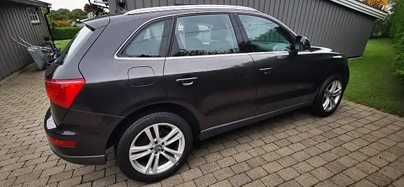 Audi Q5 2012 photo 2