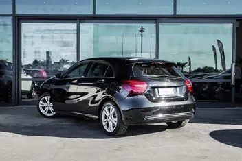 Mercedes-Benz A180 2016 photo 4