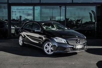 Mercedes-Benz A180 2016 photo 2
