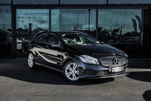 Mercedes-Benz A180