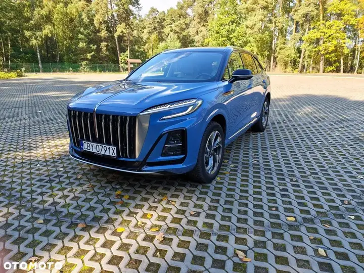 Hongqi Hs3