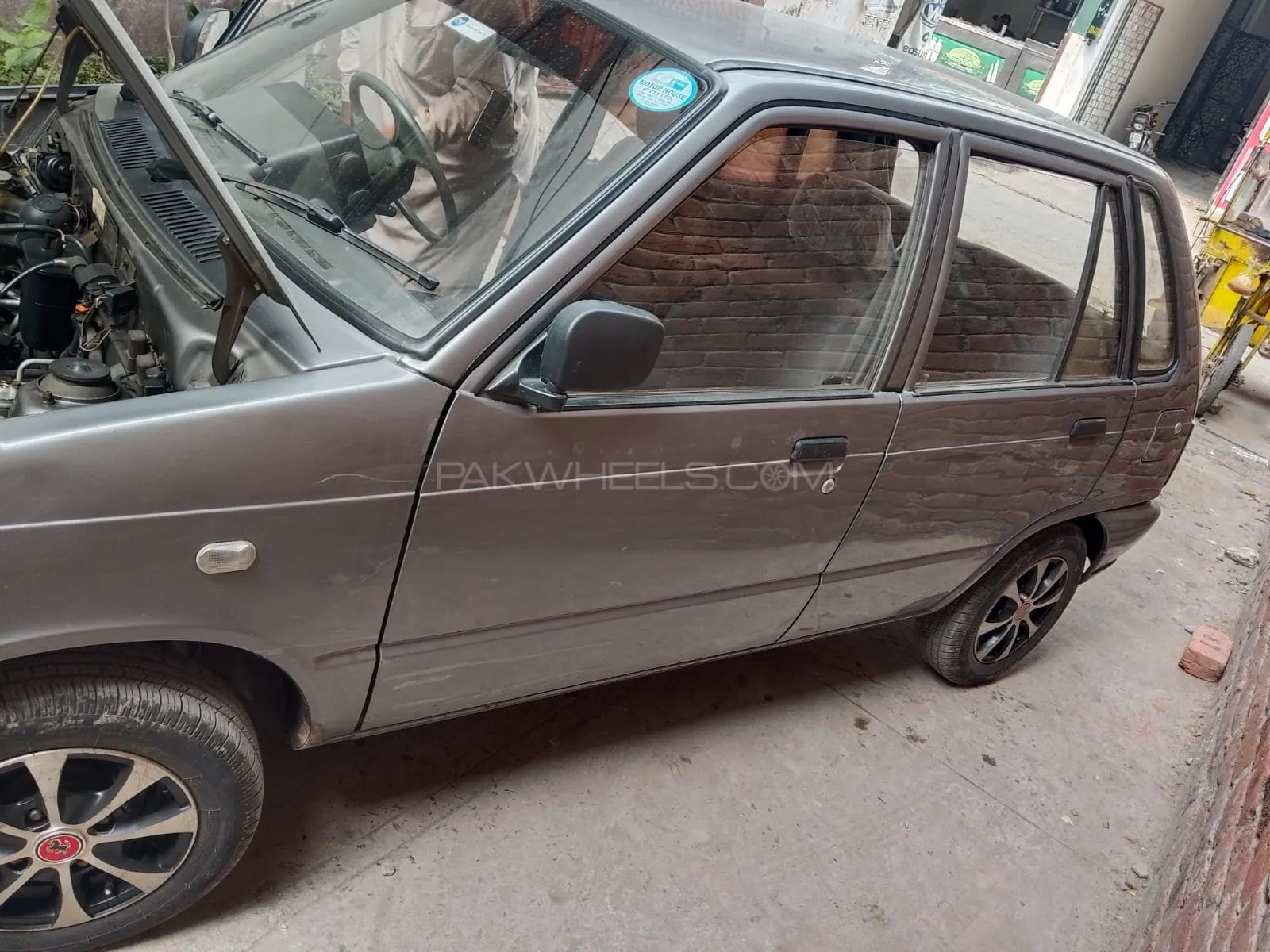 Suzuki Mehran