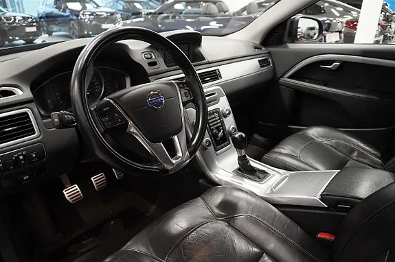 Volvo V70 2015 photo 2
