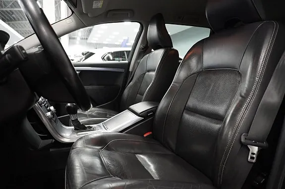 Volvo V70 2015 photo 3