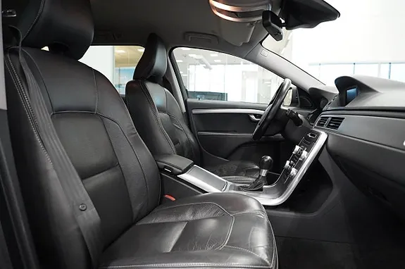 Volvo V70 2015 photo 4