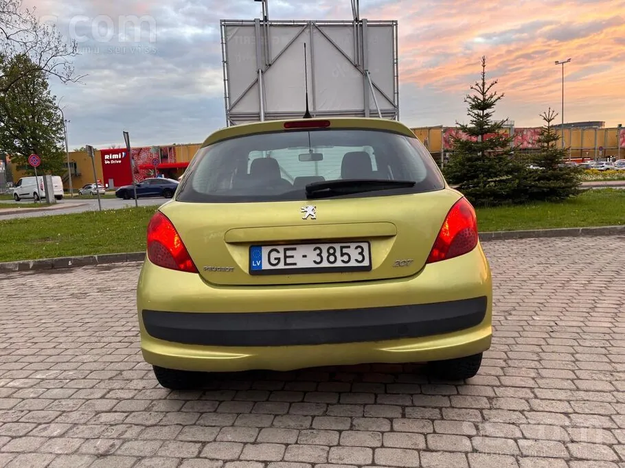 Peugeot 207 2006 photo 4