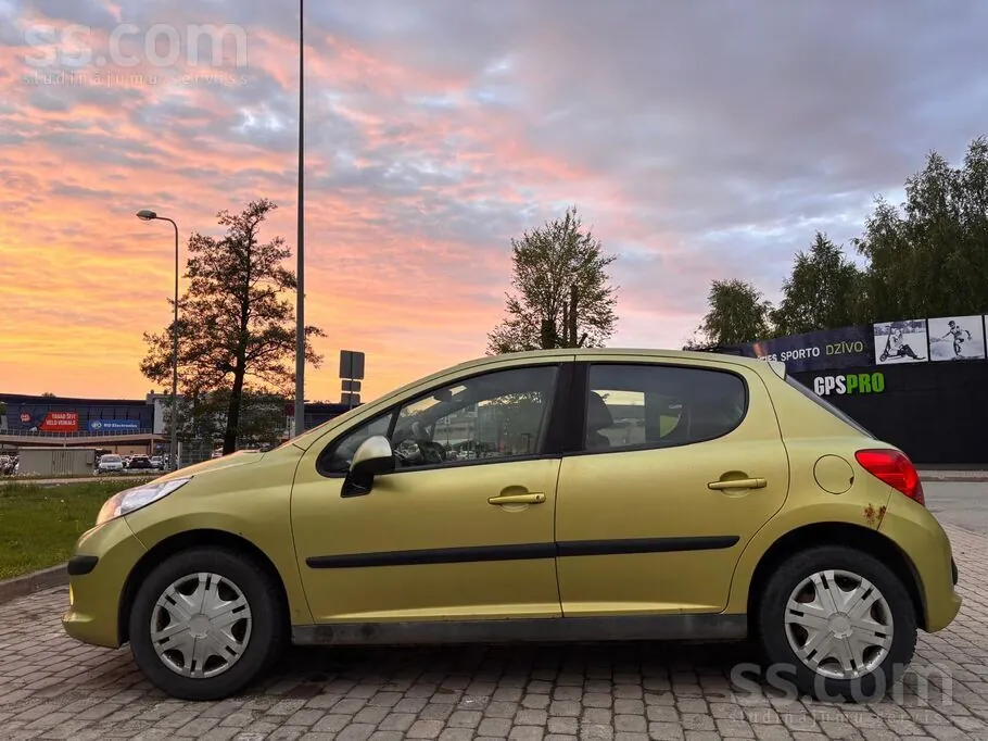 Peugeot 207 2006 photo 5