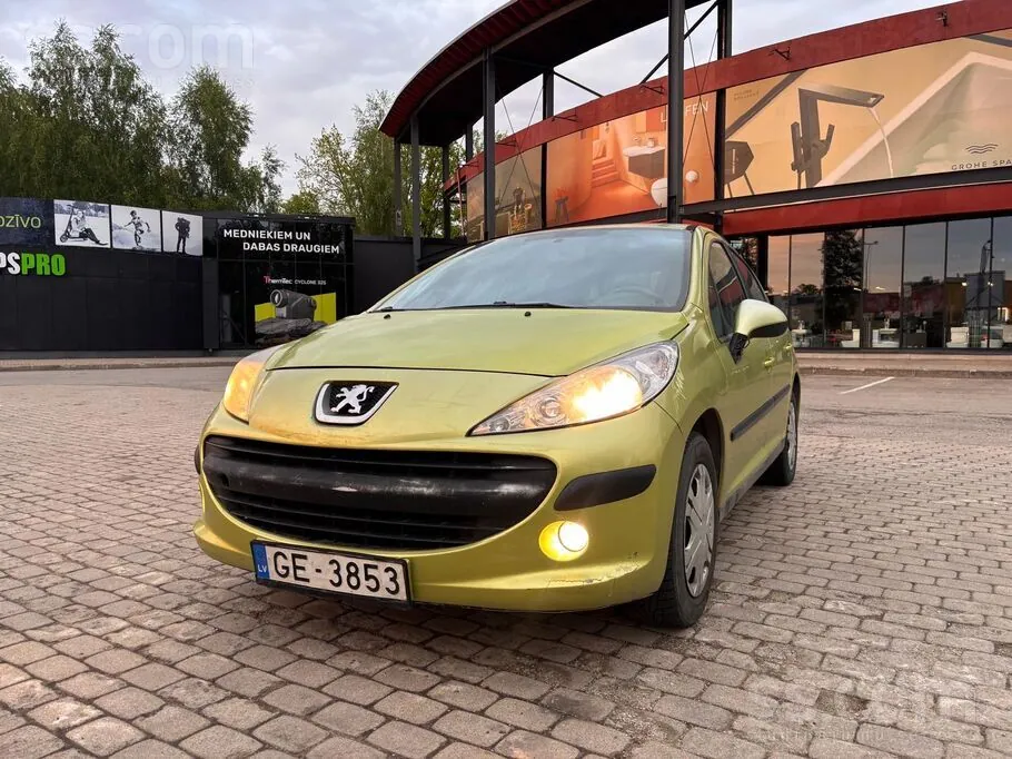 Peugeot 207 2006 photo 2