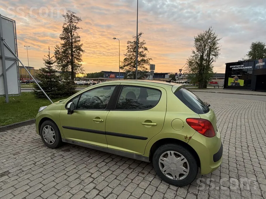 Peugeot 207