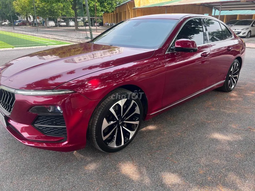 Vinfast Lux A2.0