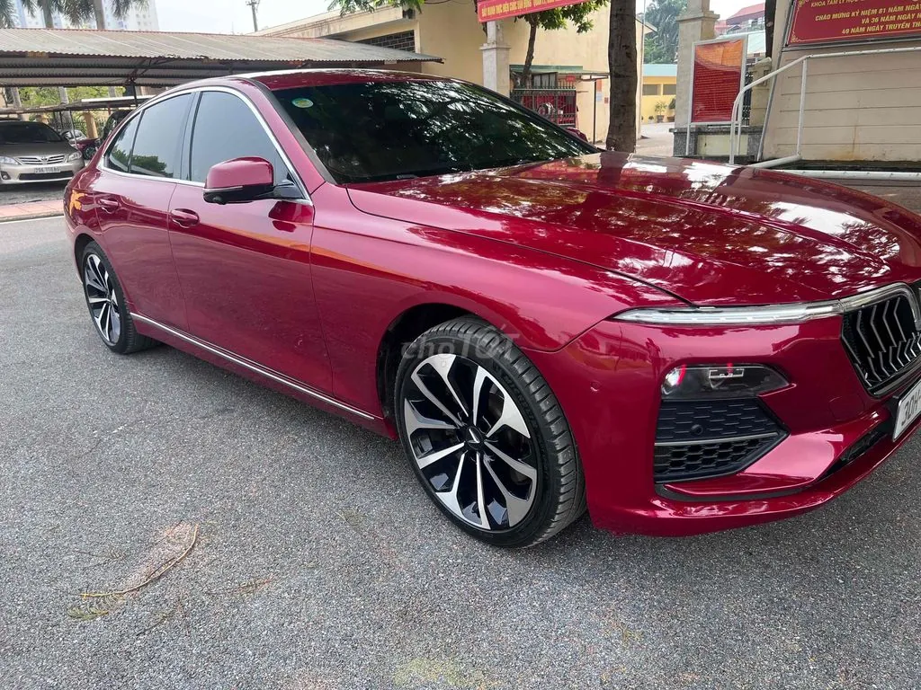 Vinfast Lux A2.0 2021 photo 2