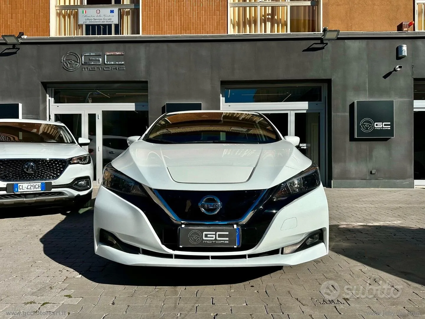 Nissan Leaf 2021 photo 2
