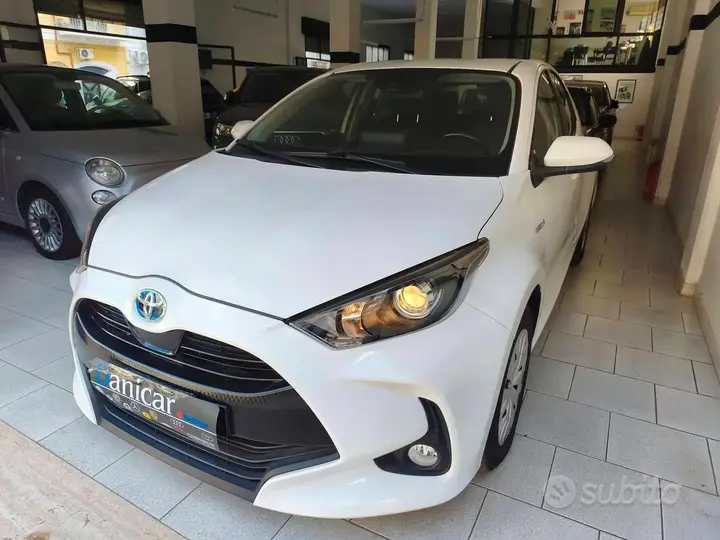 Toyota Yaris 2021 photo 3