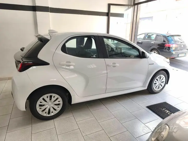 Toyota Yaris 2021 photo 5