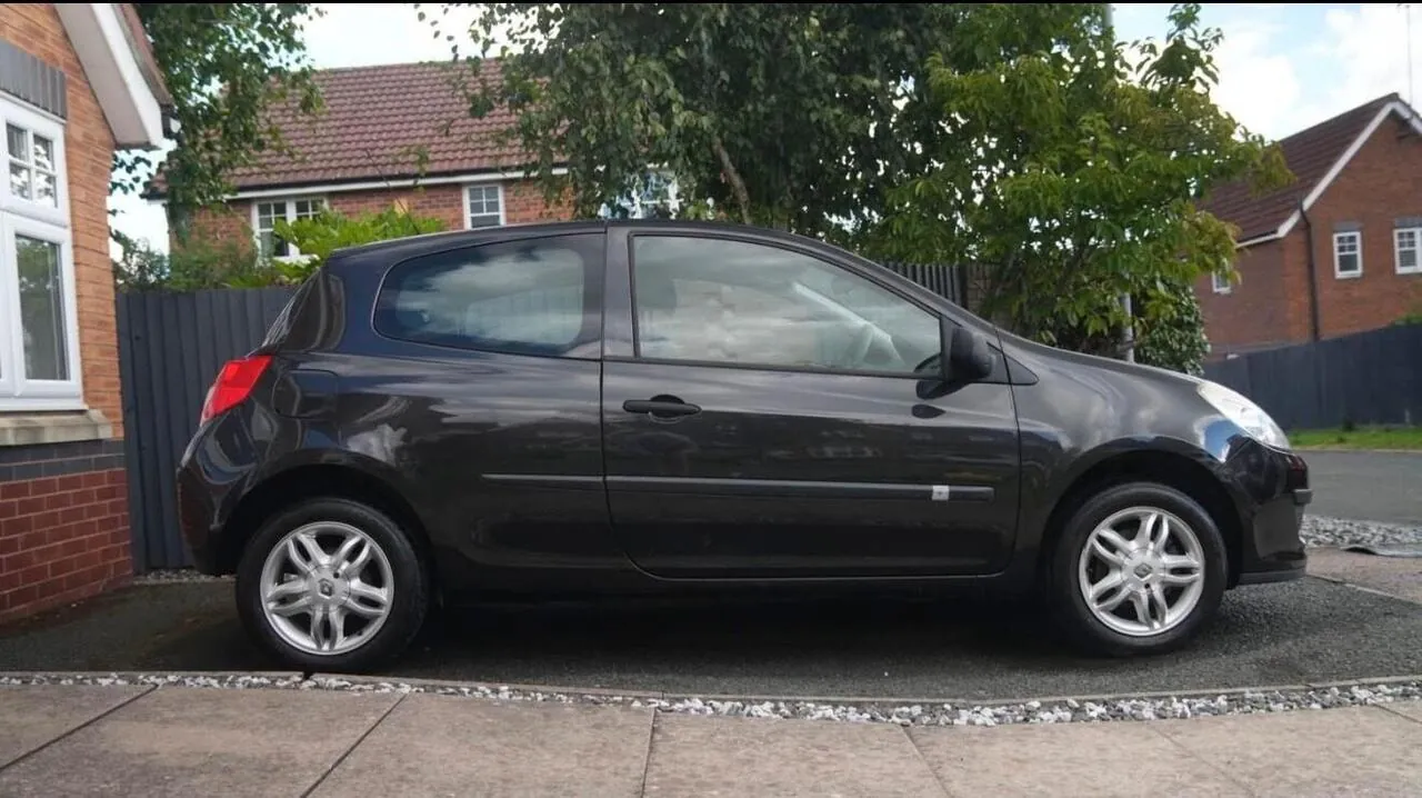 Renault Clio 2007 photo 3