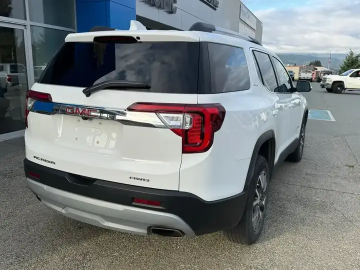 GMC Acadia 2023 photo 4